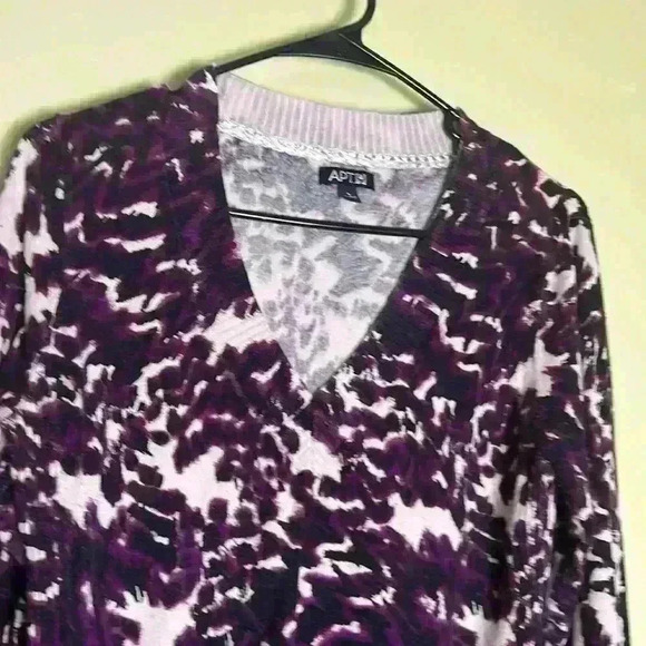 APS.9 women sweater. - Picture 2 of 5